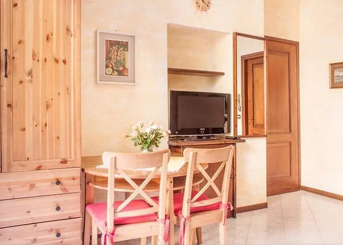 Il Pontile - Historic Center By Villavistalago