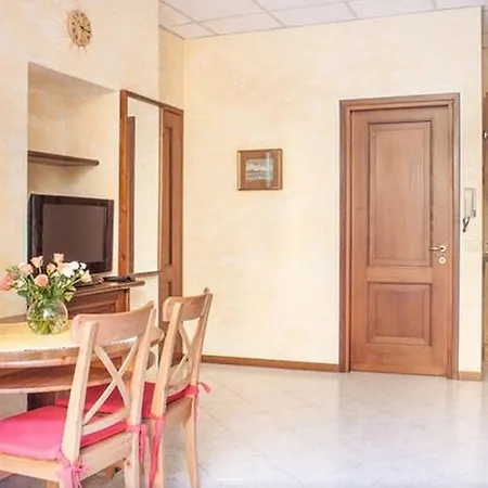 Il Pontile - Historic Center By Villavistalago 贝拉诺